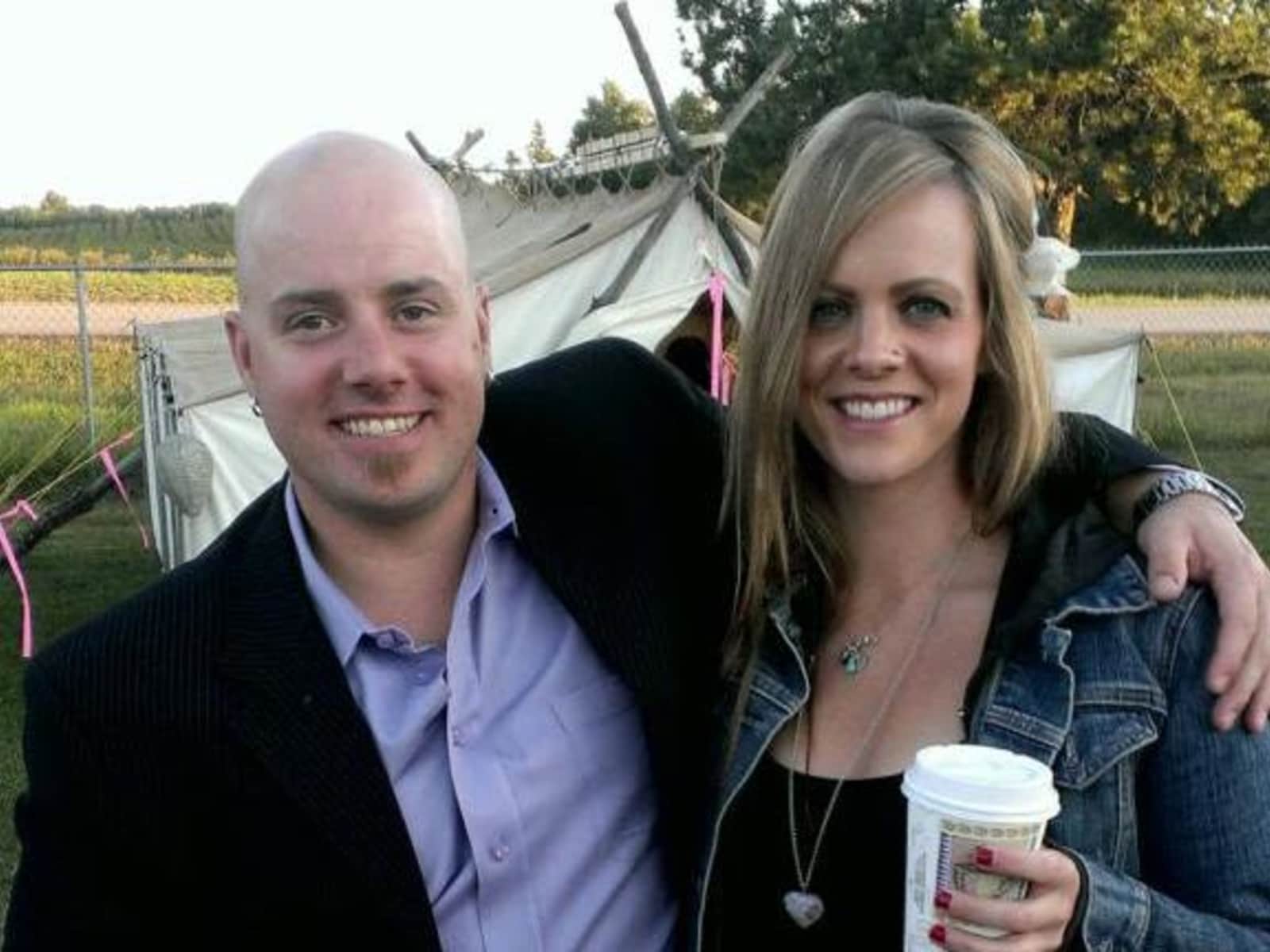 Derek & Amber from Sylvan Lake, Alberta, Canada