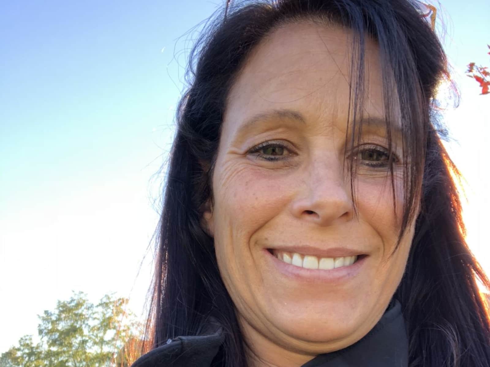 Tina from Medina, Ohio, United States