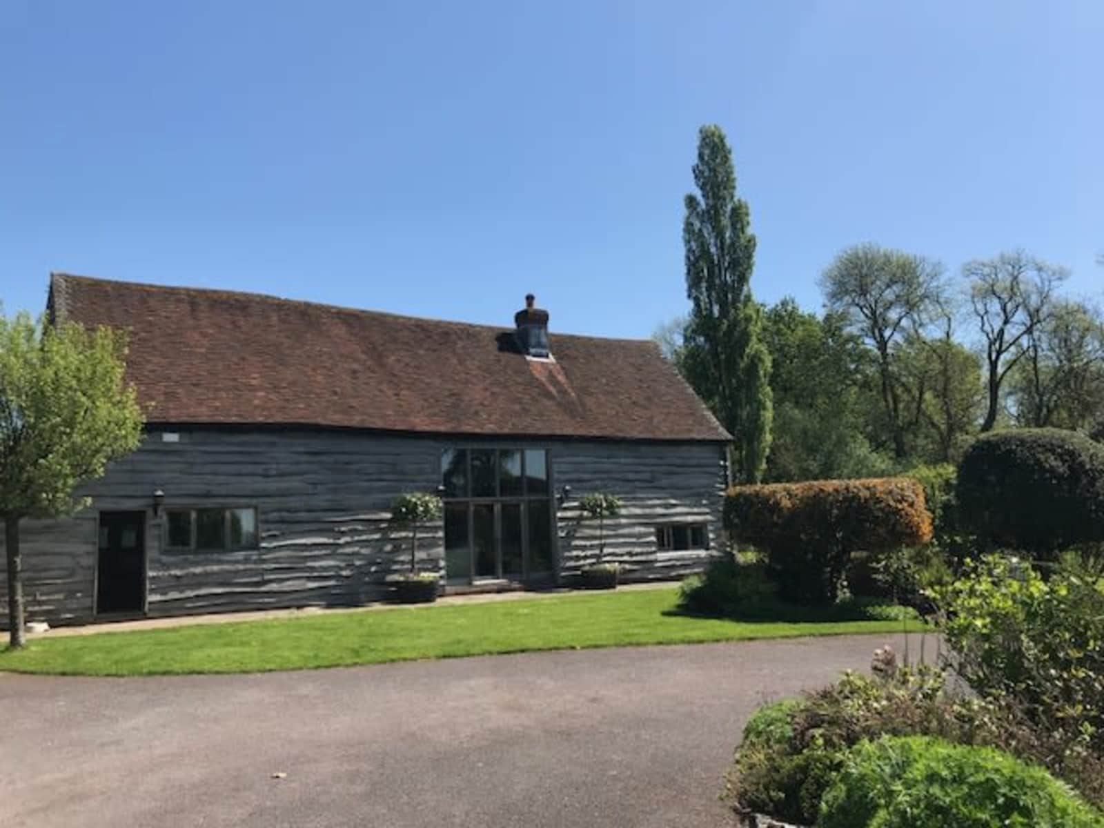 Housesitting assignment in Cranleigh, United Kingdom