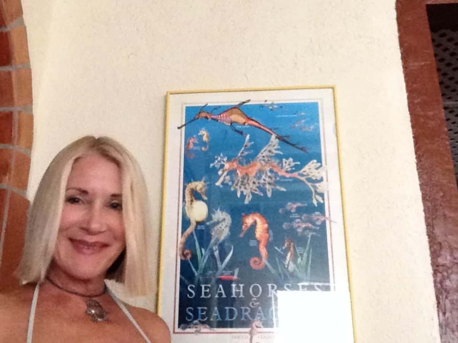 Pam from Phoenix, Arizona, United States
