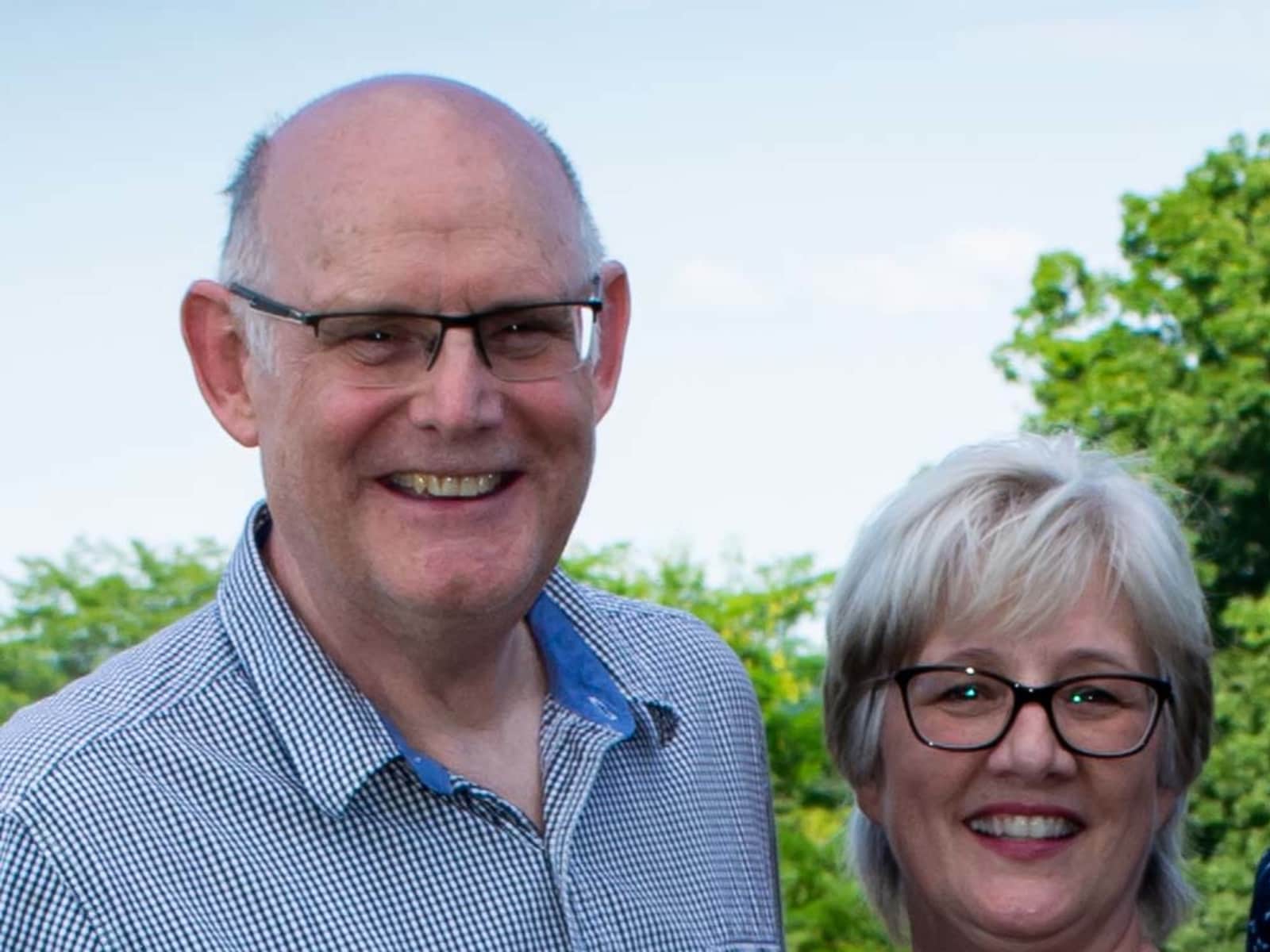 Elizabeth & Lonn from Ardoch, Ontario, Canada