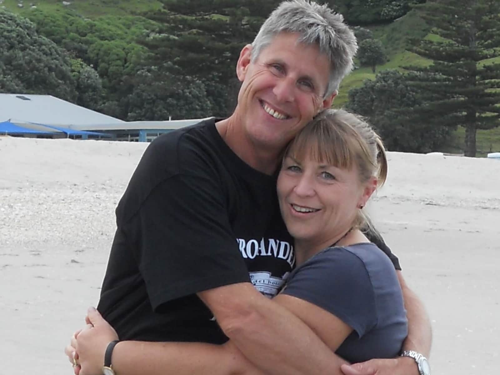 Vicki & Scot from Clontarf, Queensland, Australia