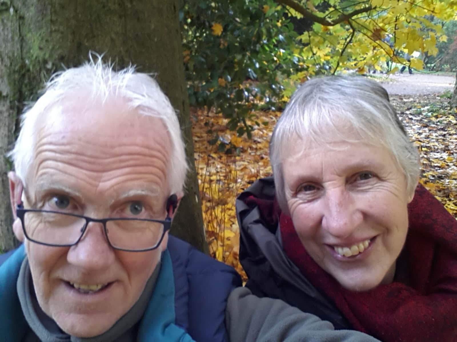 Les & Susie from Swansea, United Kingdom