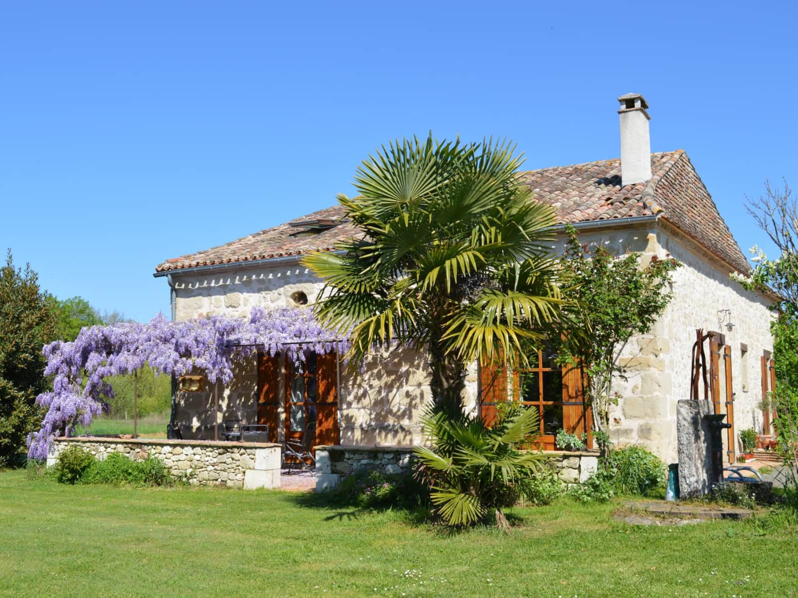Housesitting assignment in Puysserampion, France