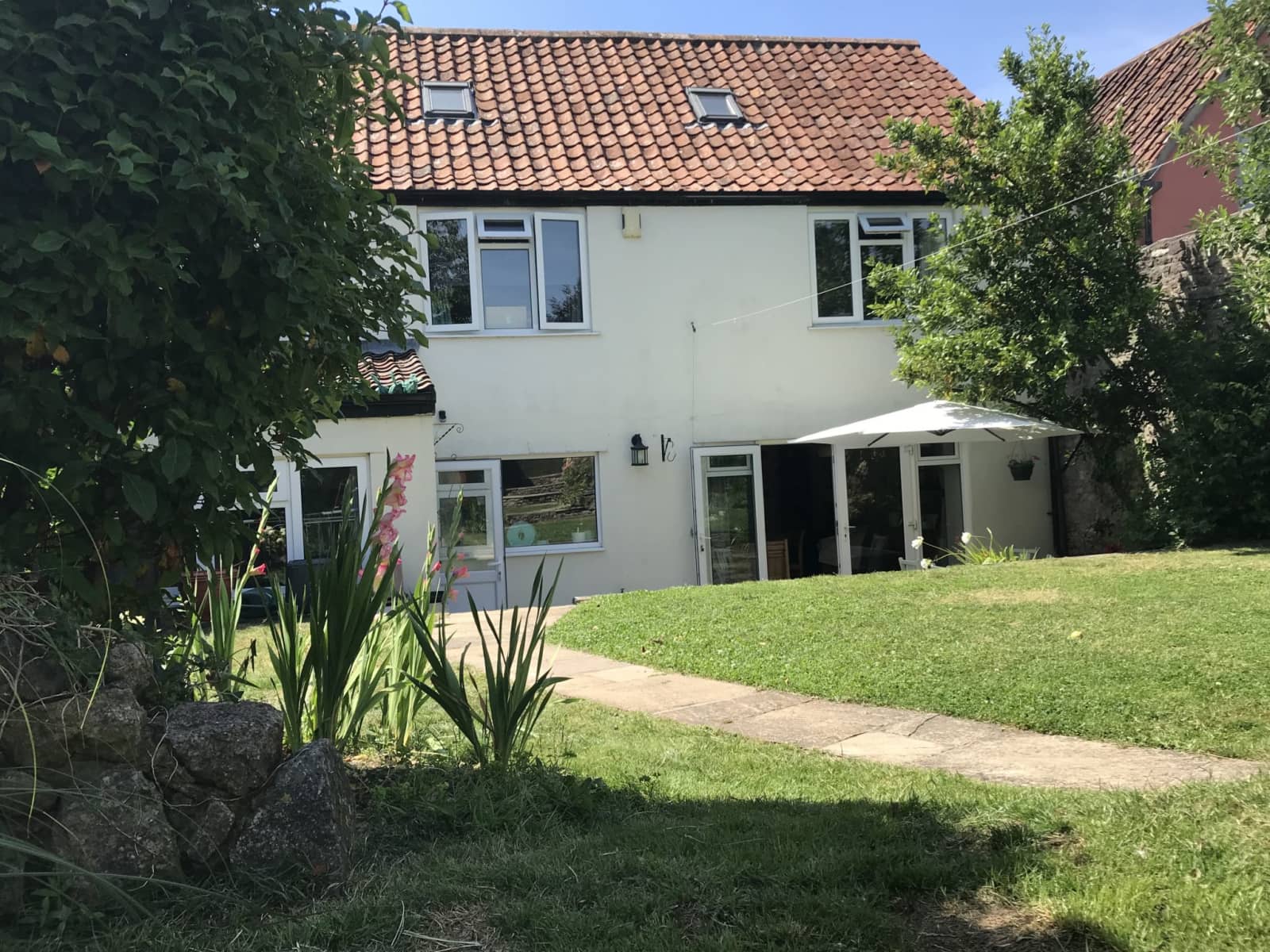 Housesitting assignment in Axbridge, United Kingdom