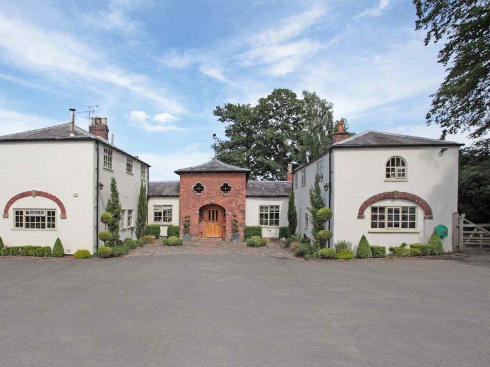 Housesitting assignment in North Rode, United Kingdom