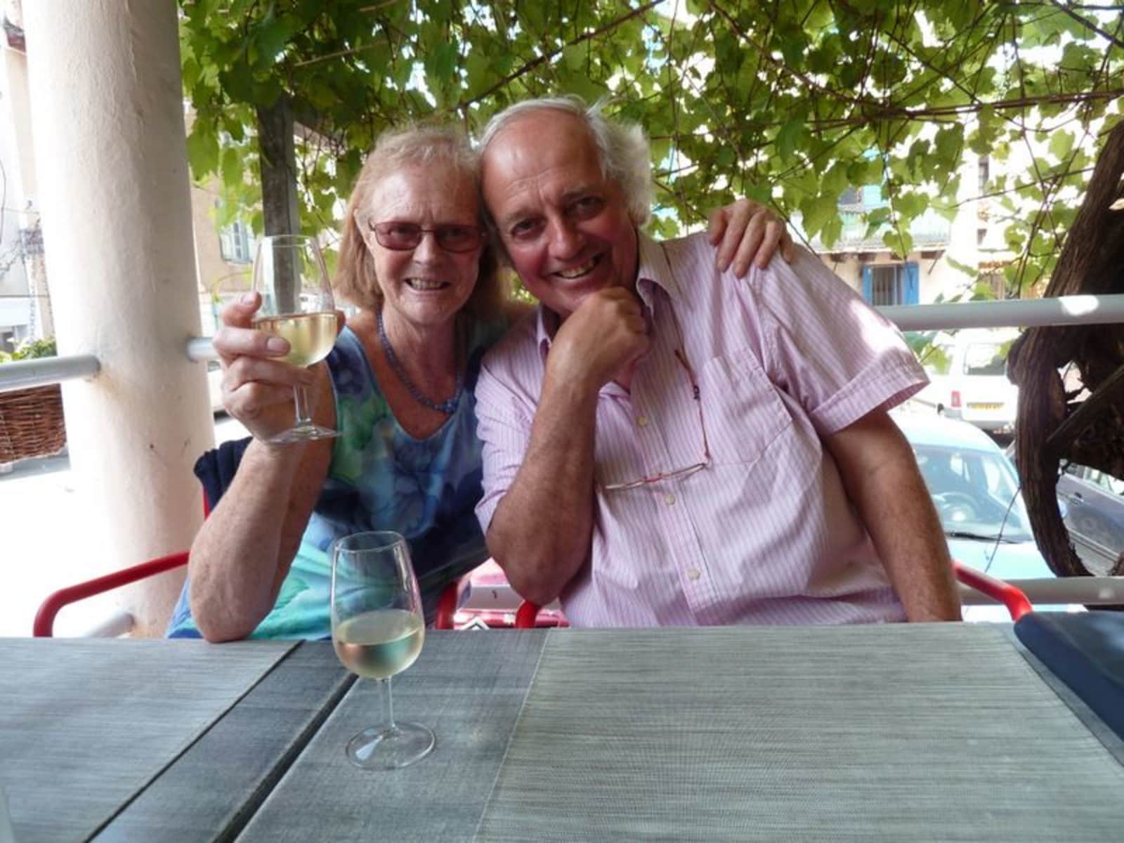 Philippa & Ashley from Albi, France