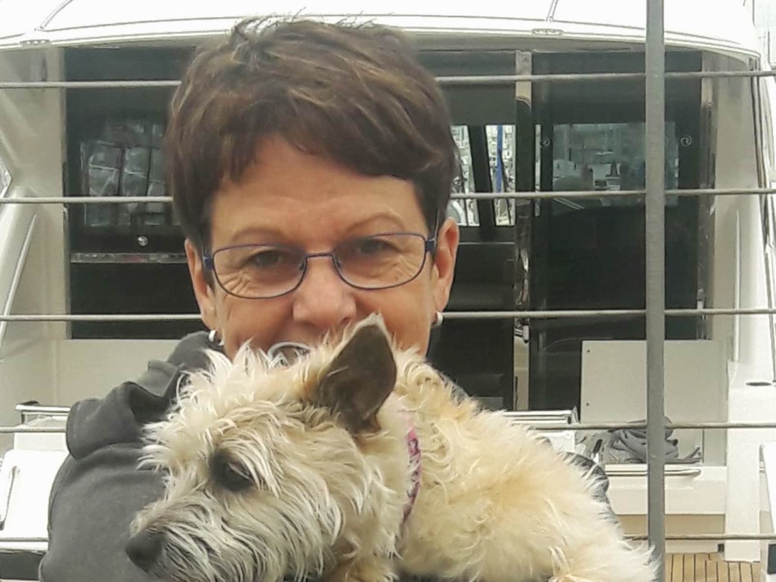 Robyn from Auckland, New Zealand