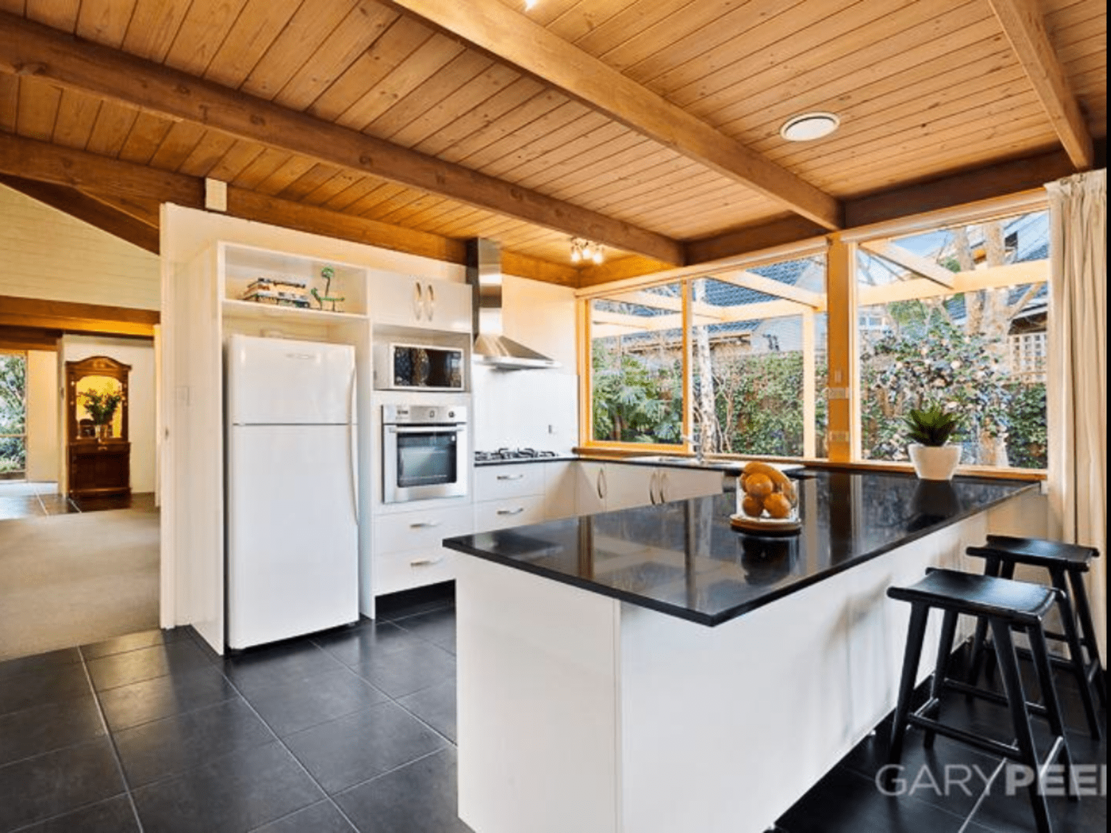 Housesitting assignment in Carnegie, Victoria, Australia