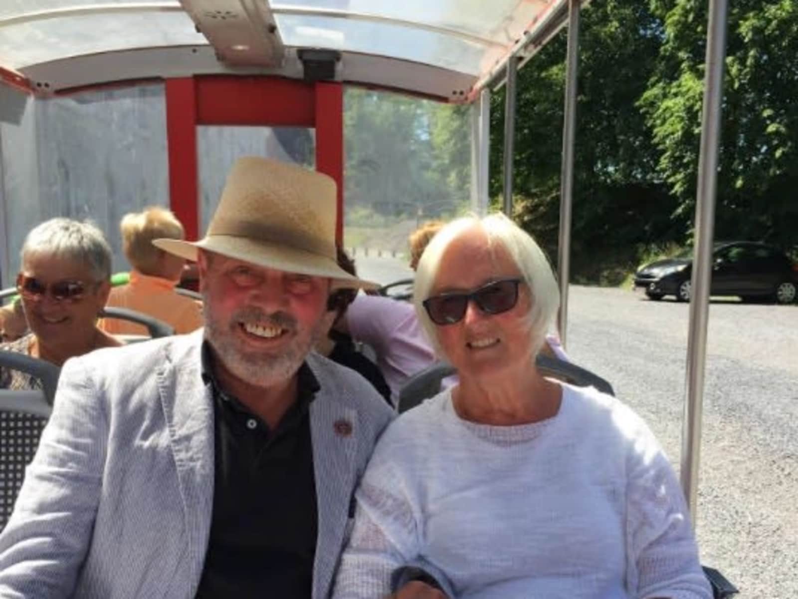 Henry & Stephanie from Chesham, United Kingdom