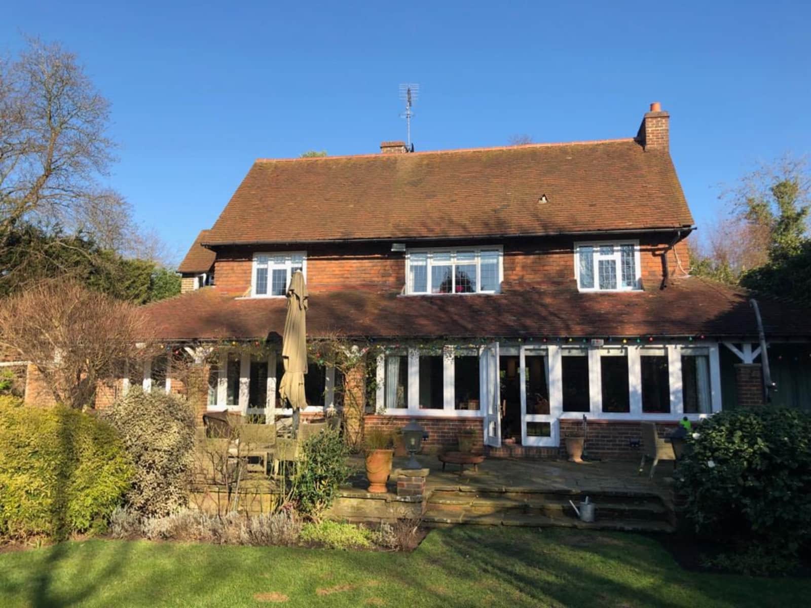 Housesitting assignment in Cobham, United Kingdom