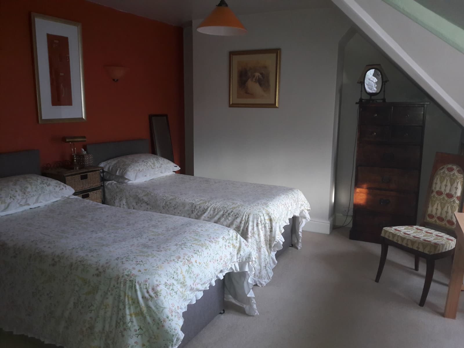 Housesitting assignment in Westbourne, United Kingdom