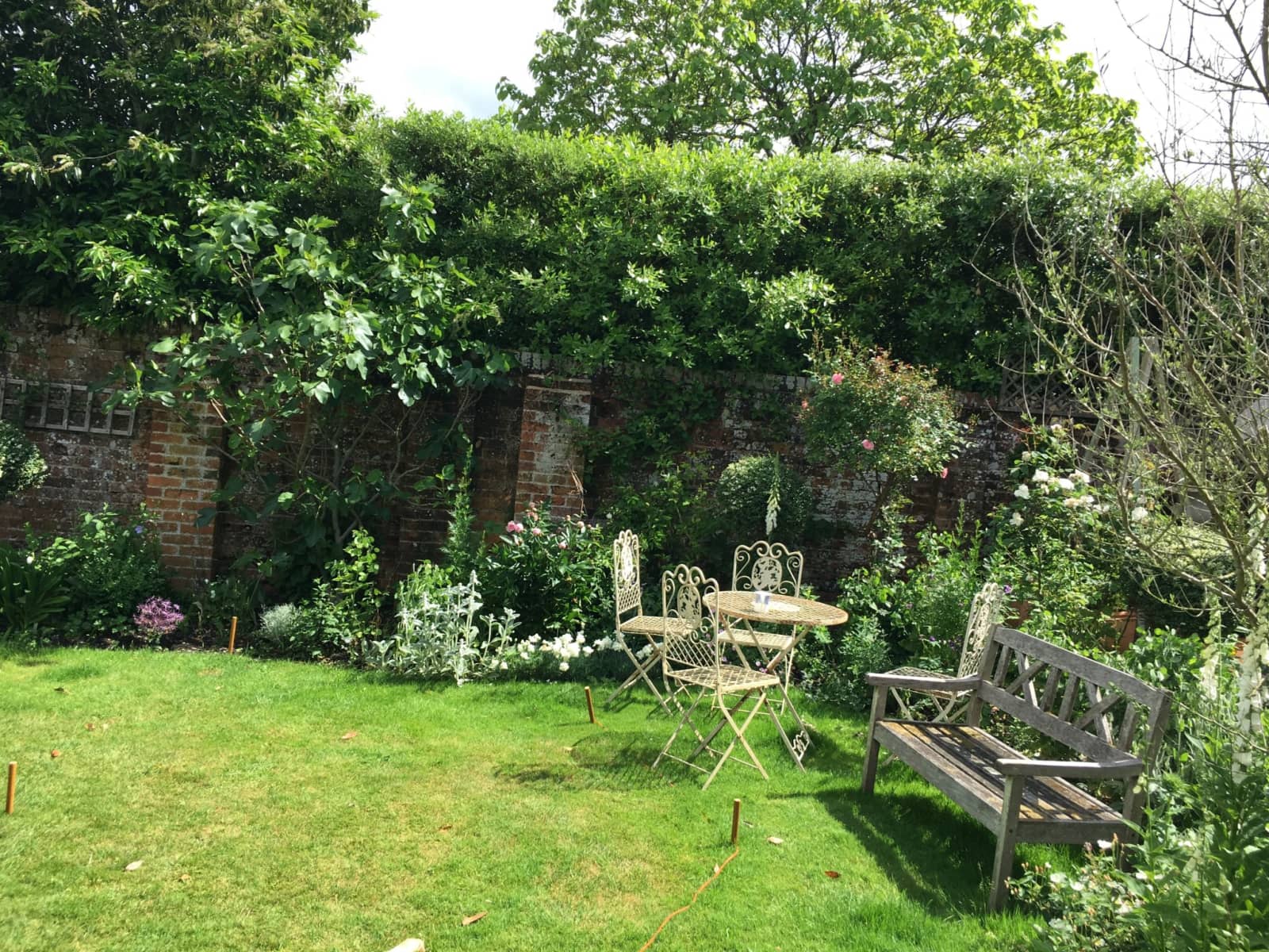 Housesitting assignment in Odiham, United Kingdom
