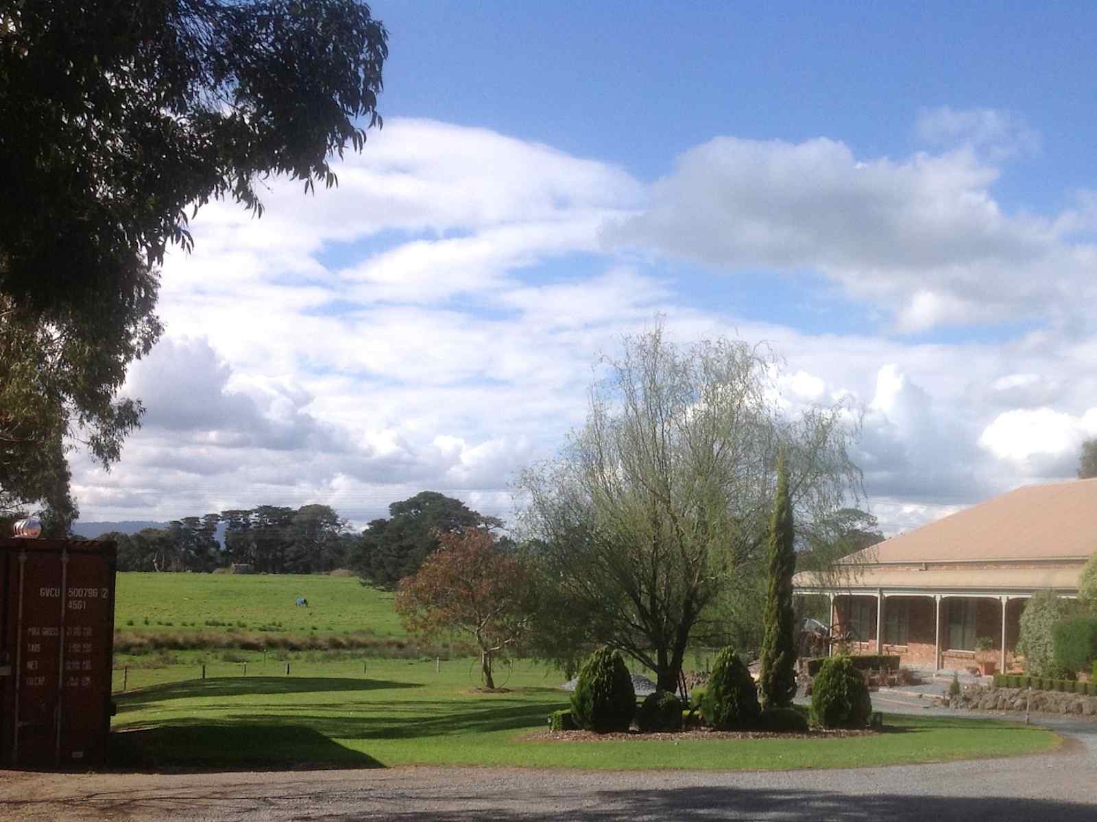 Housesitting assignment in Narre Warren North, Victoria, Australia