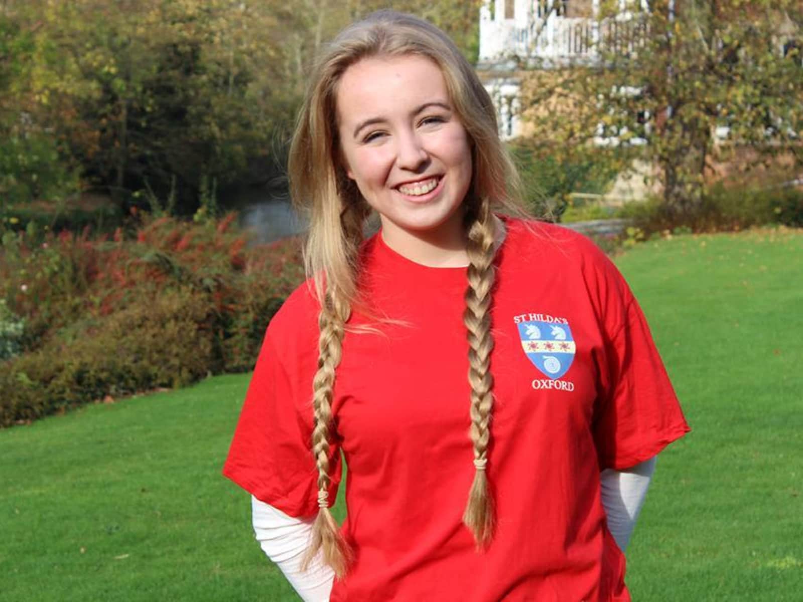Mollie from London, United Kingdom