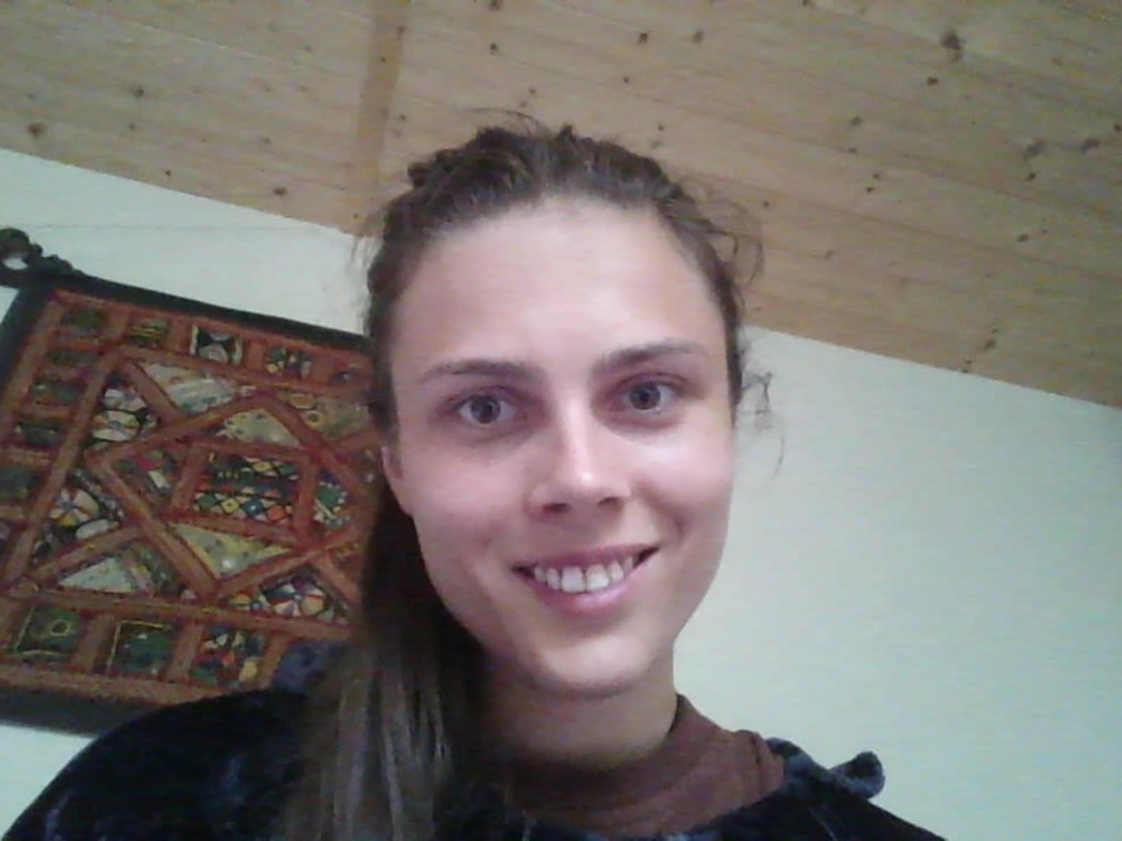 Anna from Edinburgh, United Kingdom
