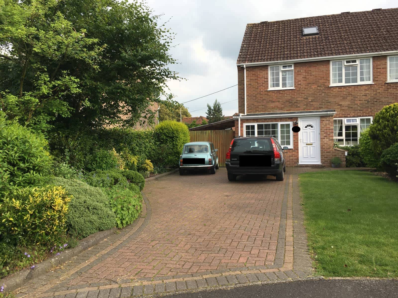Housesitting assignment in Thatcham, United Kingdom