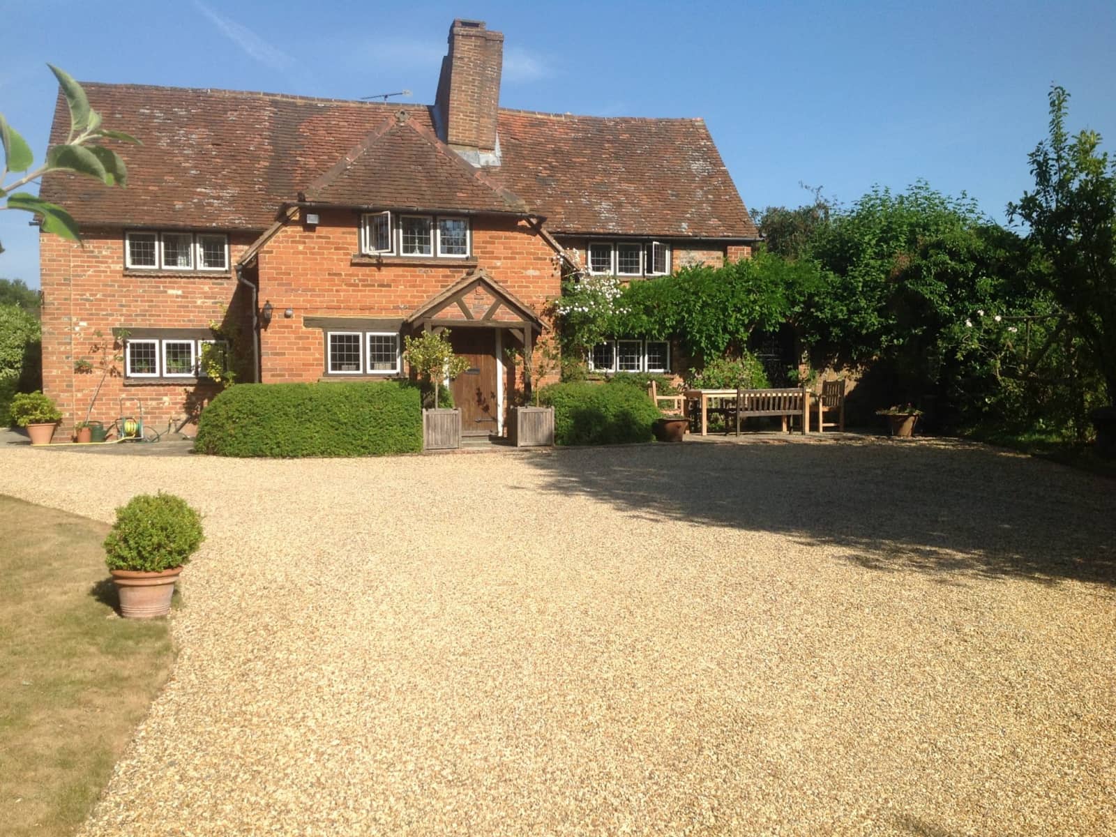 Housesitting assignment in Odiham, United Kingdom