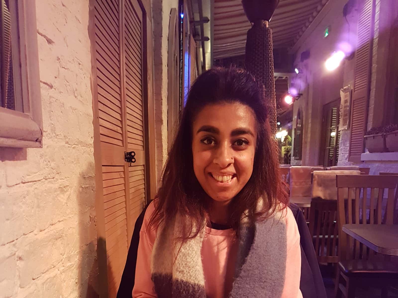 Nidhi from Slough, United Kingdom
