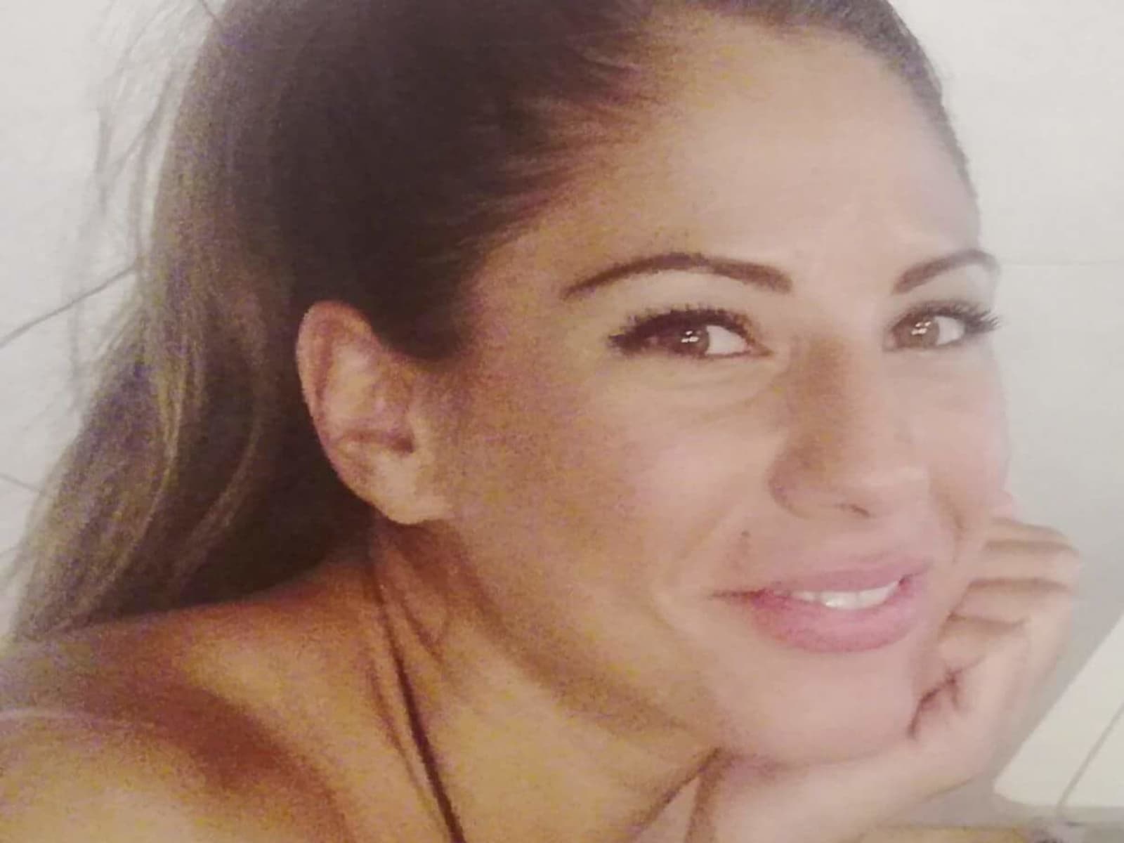 Aida from Granada, Spain