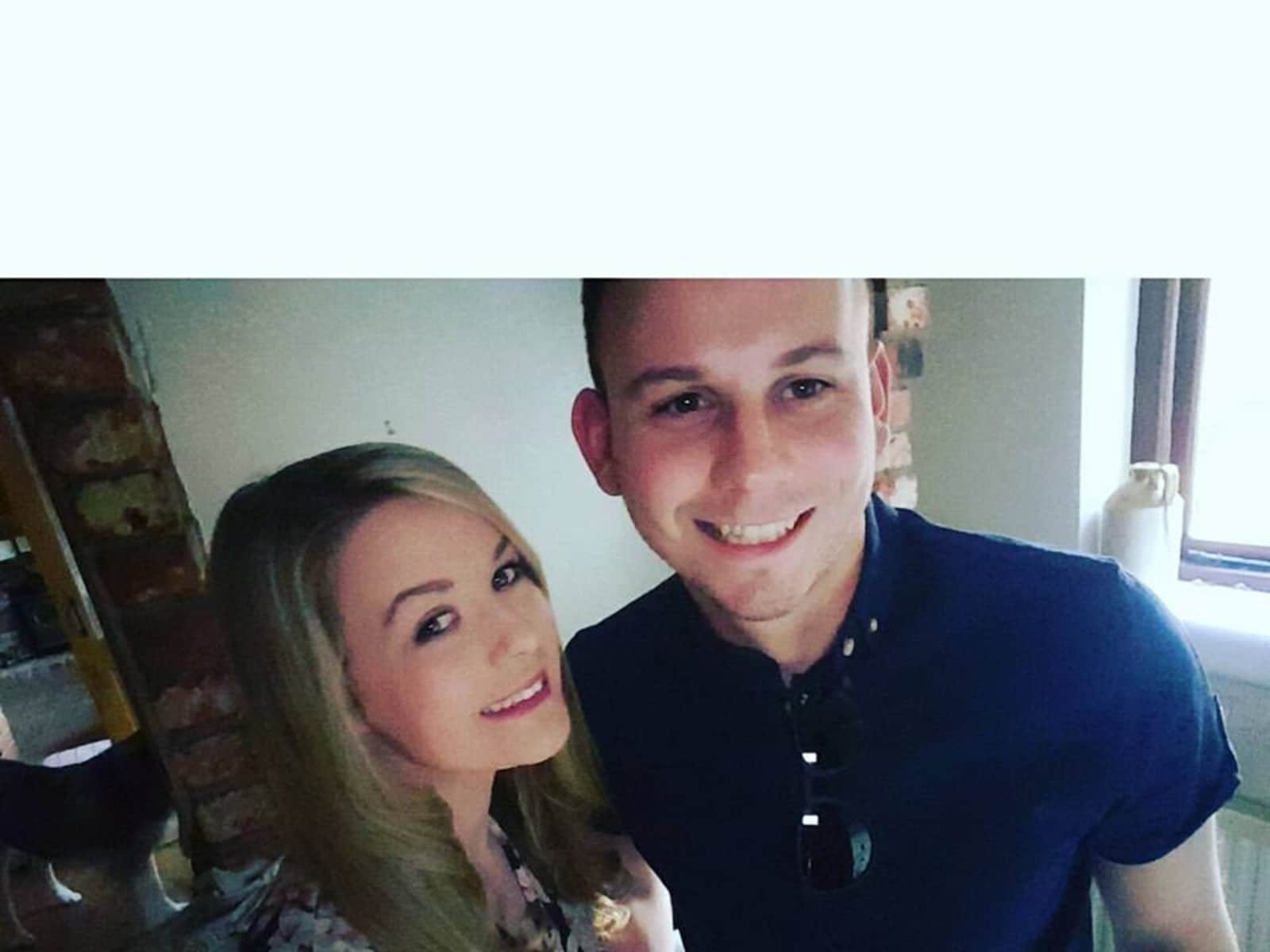 Alice & Robbie from Windsor, United Kingdom