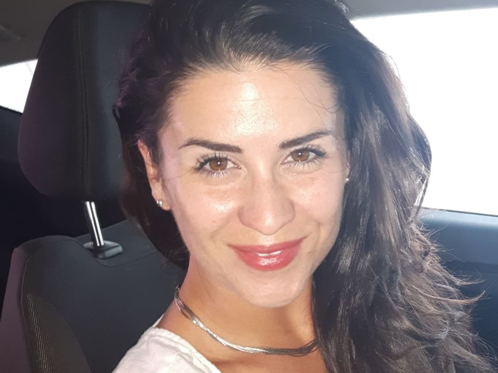 Lesley from Hamilton, Ontario, Canada