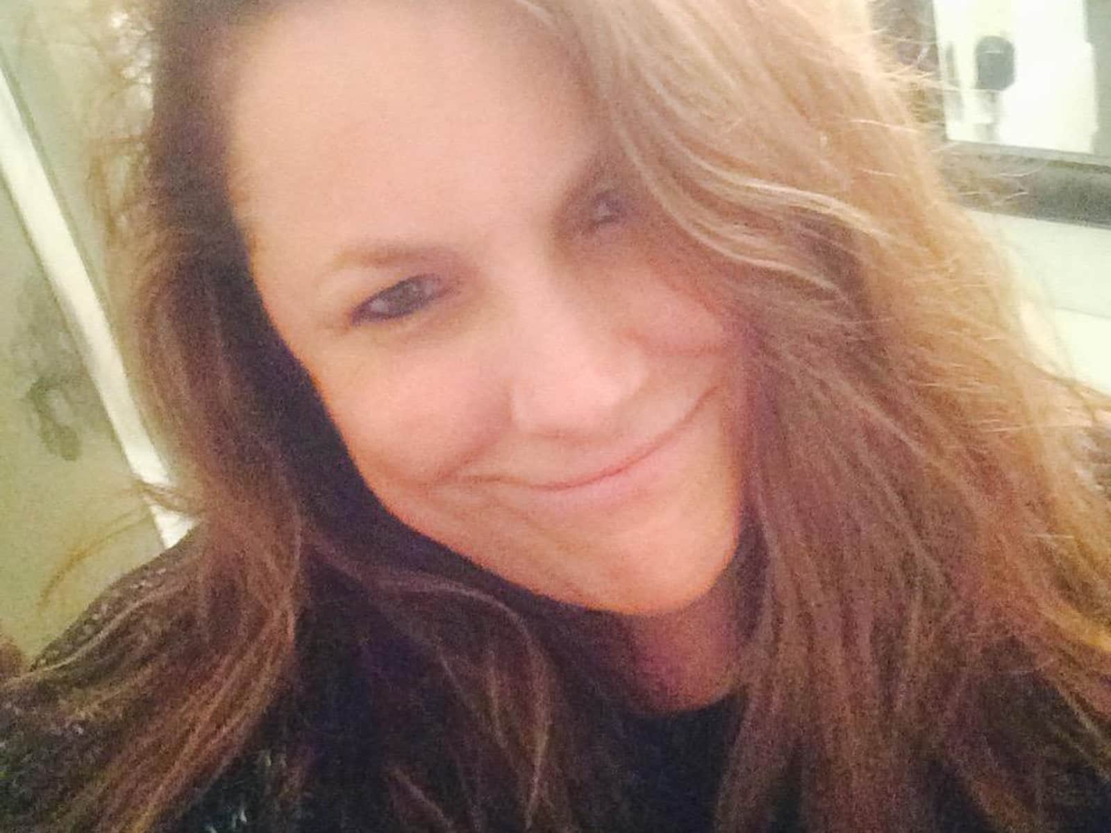 Amy from Hartland, Wisconsin, United States