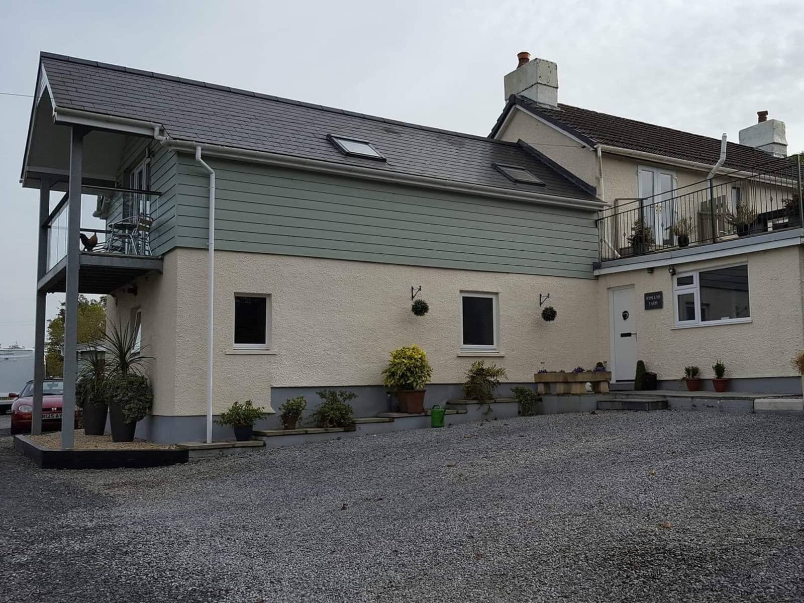 Housesitting assignment in Llanwnen, United Kingdom