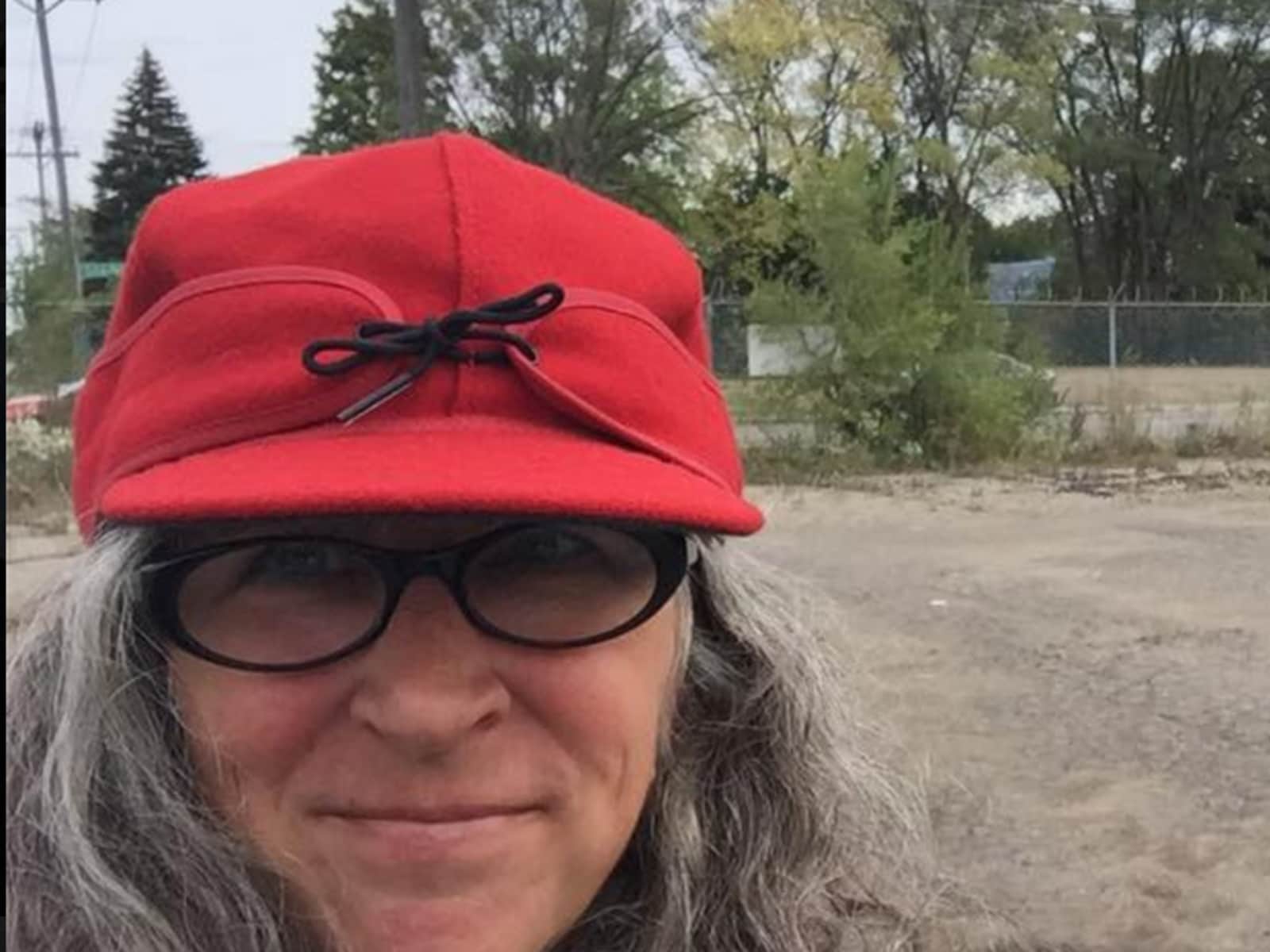 Ellen from Chicago Loop, Illinois, United States