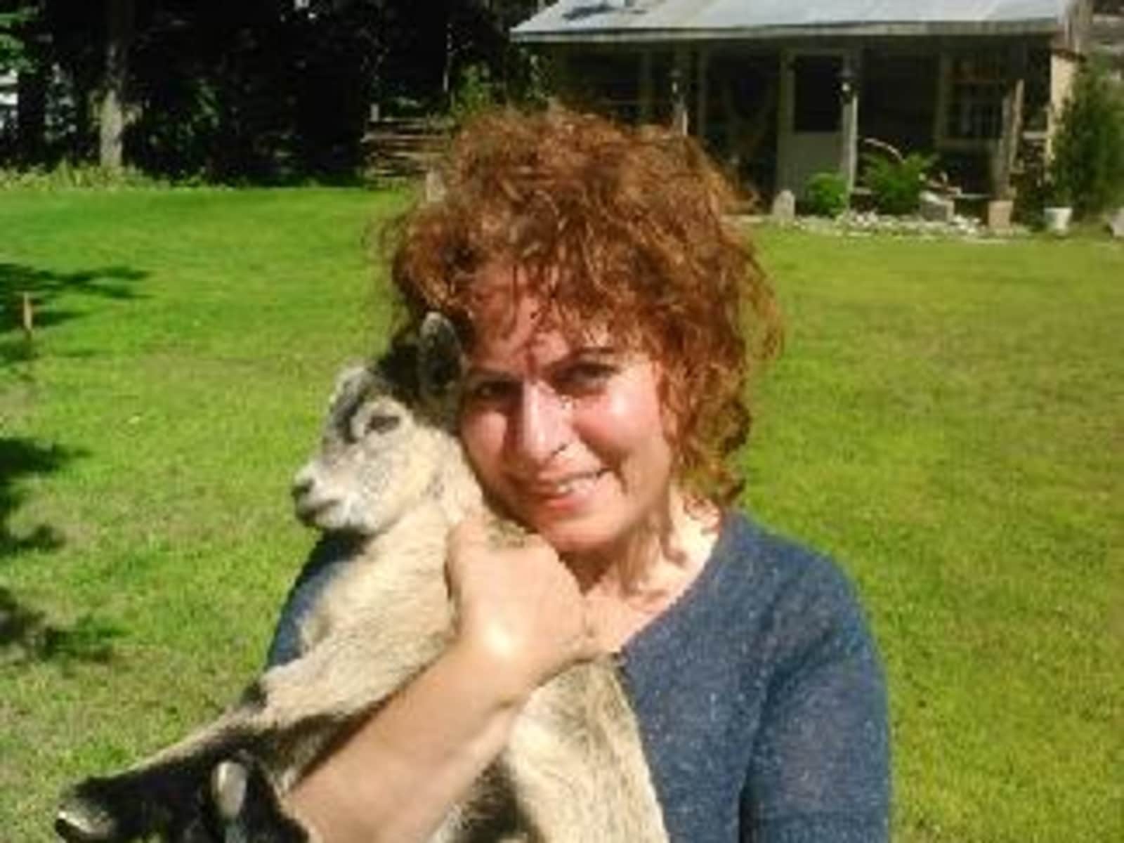 Parvin from Ottawa, Ontario, Canada