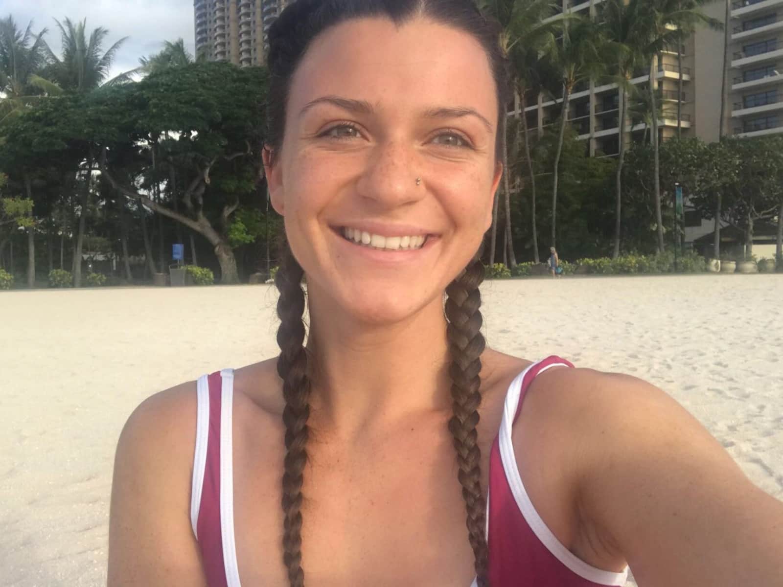 Celeste from Honolulu, Hawaii, United States