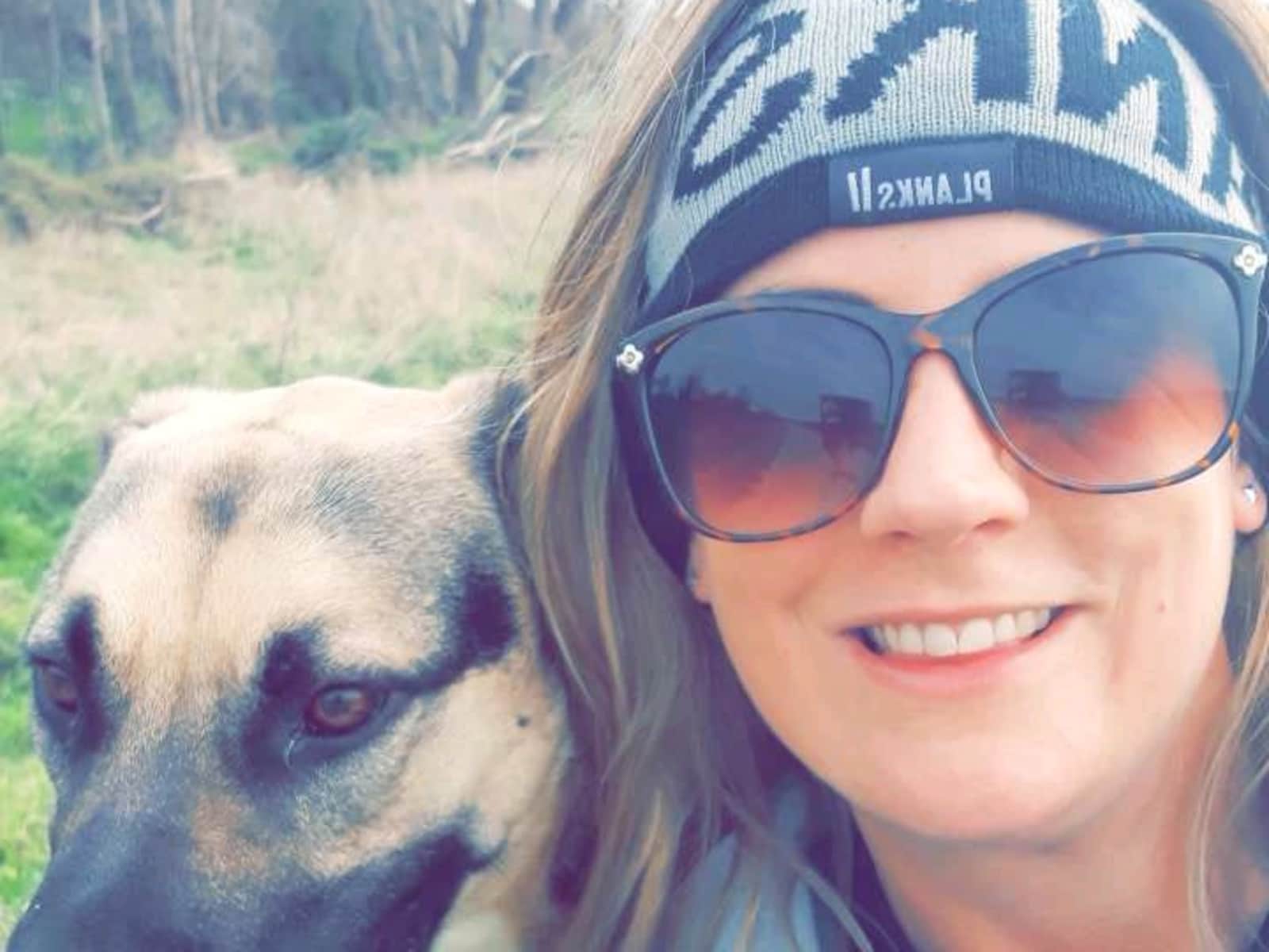 Linzi from Napier, New Zealand