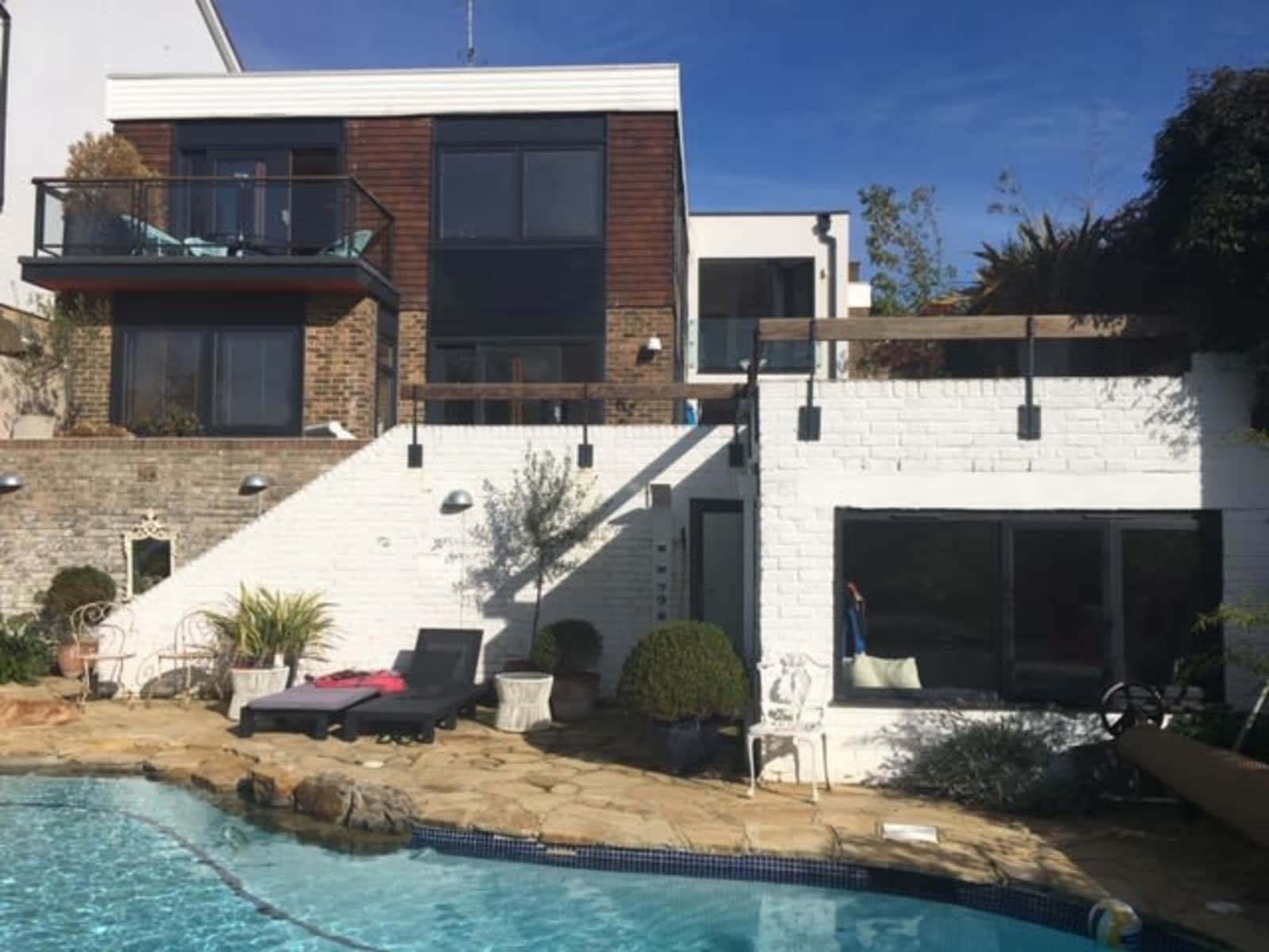 Housesitting assignment in Hove, United Kingdom