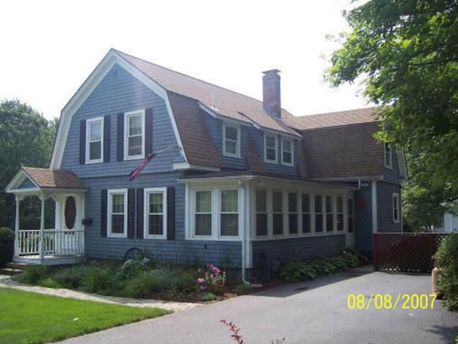 Housesitting assignment in Weymouth, Massachusetts, United States