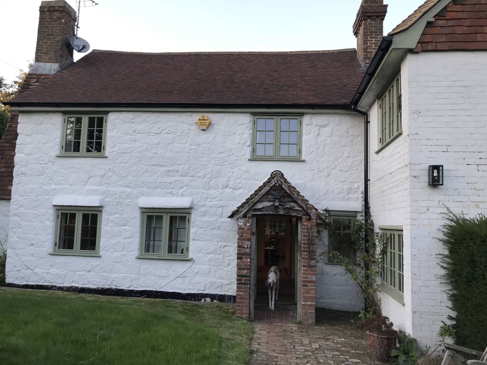 Housesitting assignment in Horsham, United Kingdom