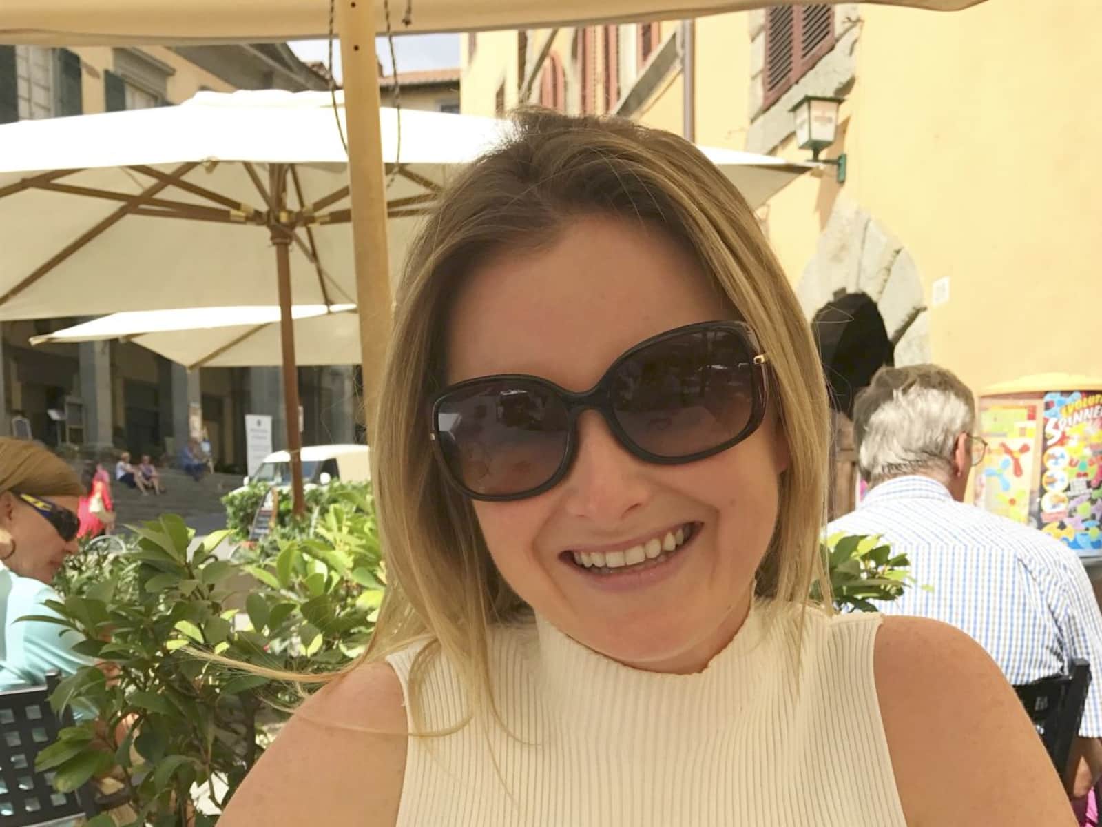 Laura from City of London, United Kingdom