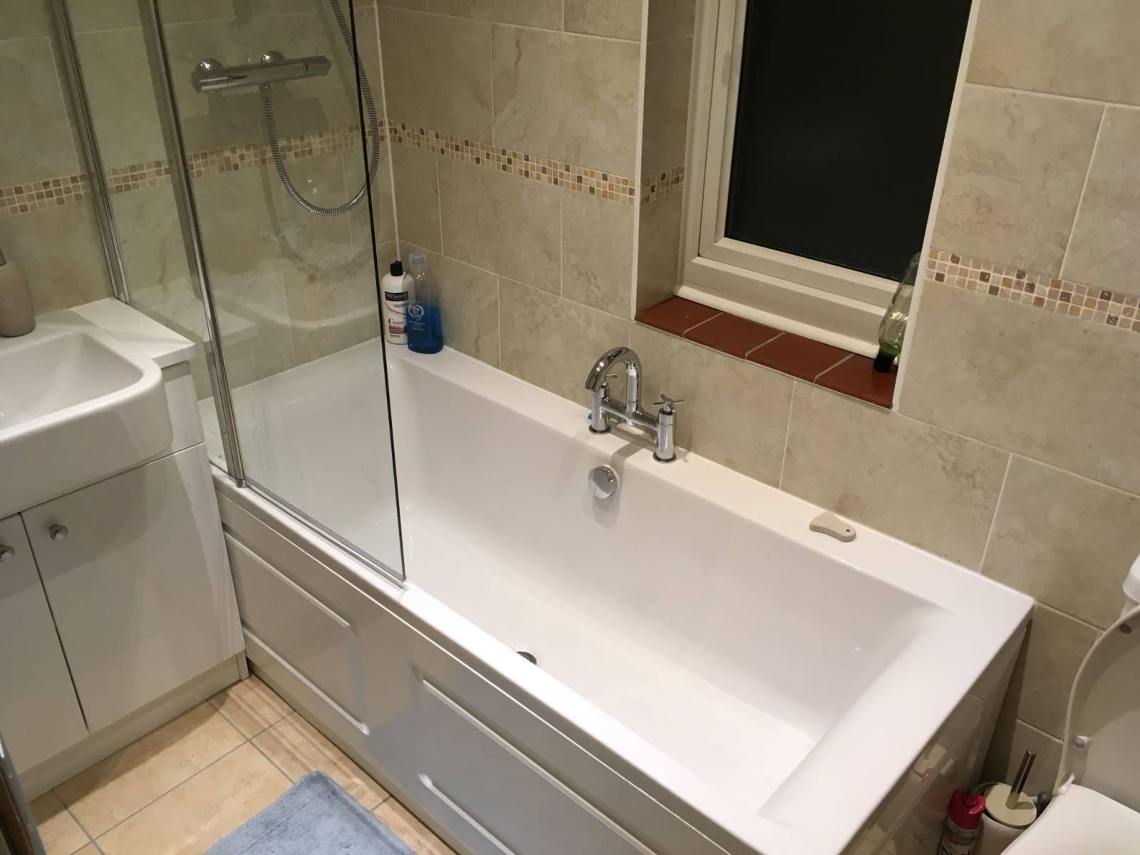 Housesitting assignment in Roxwell, United Kingdom