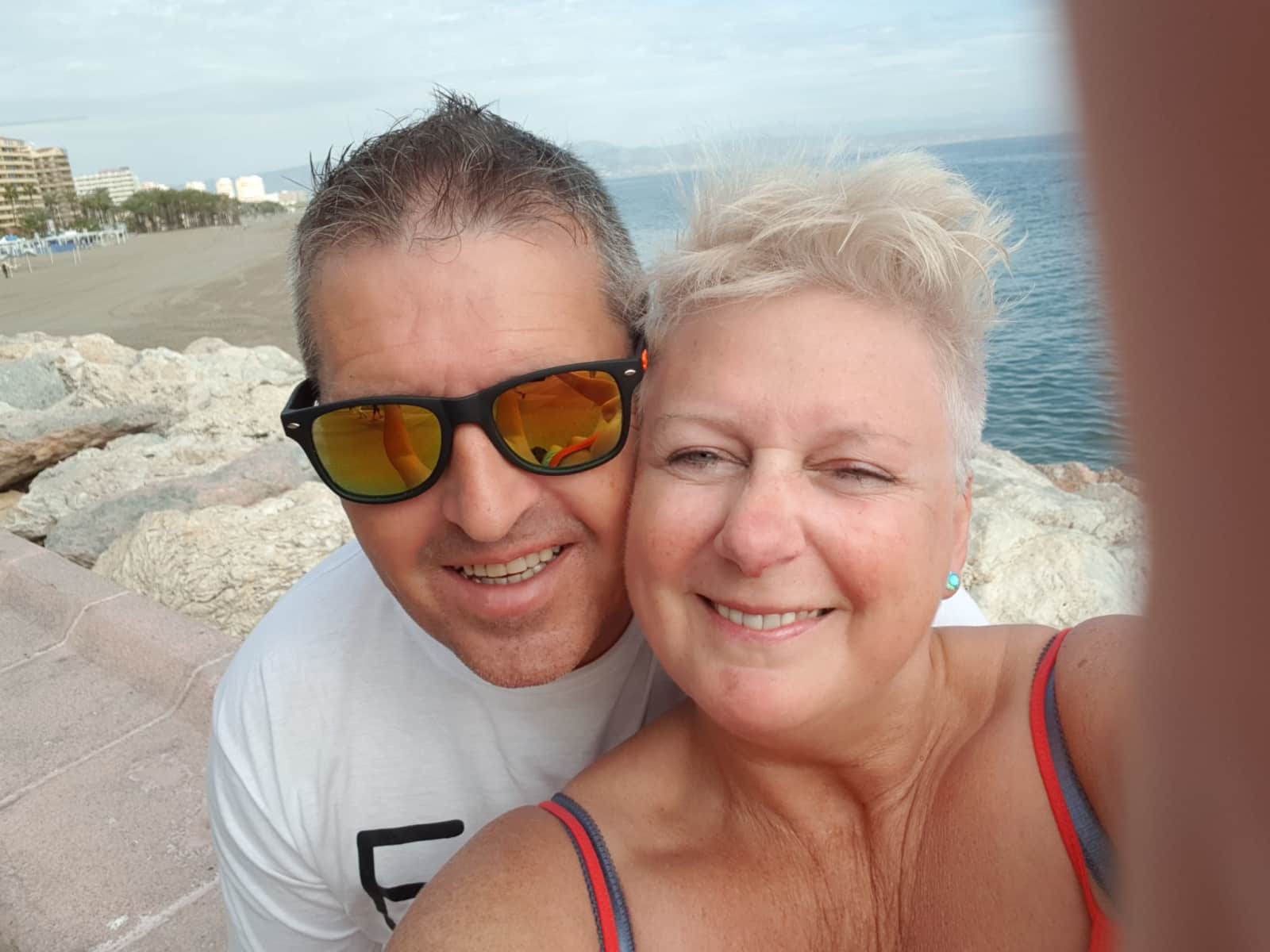 Pauline & Bob from Cupar, United Kingdom