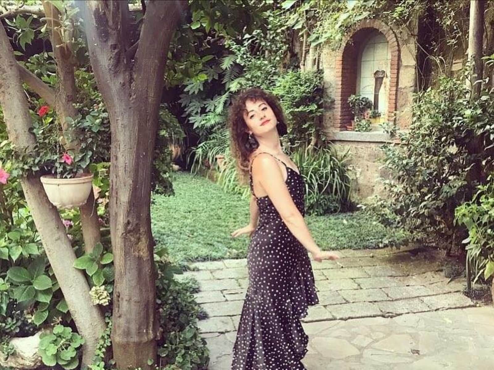 Lizzie from London, United Kingdom