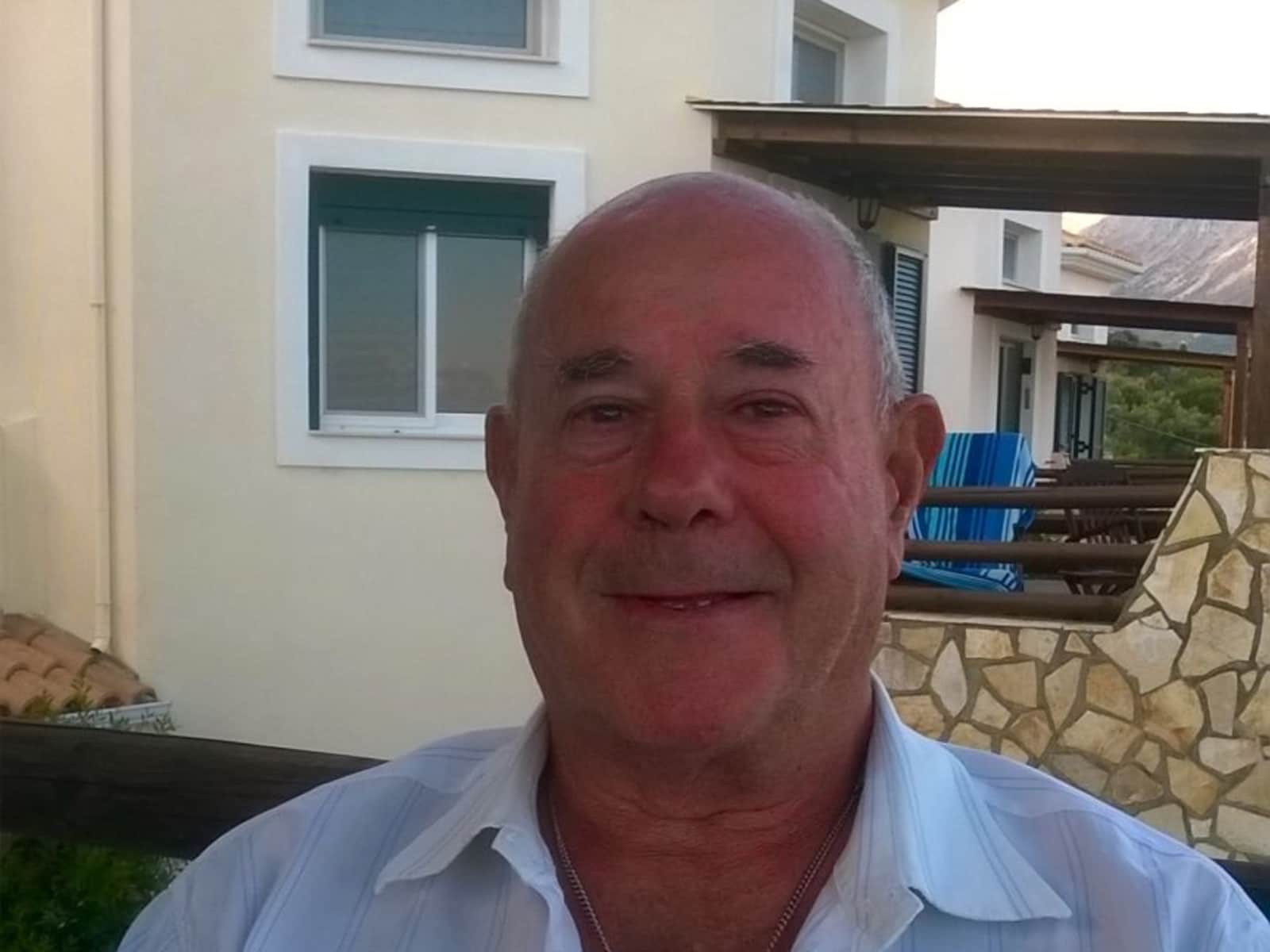 Robert from Denbigh, United Kingdom