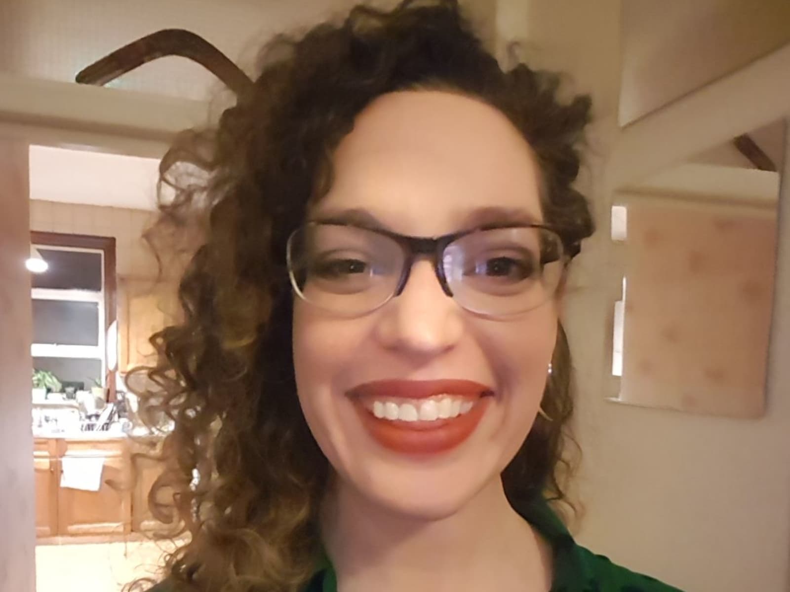 Nina from London, United Kingdom