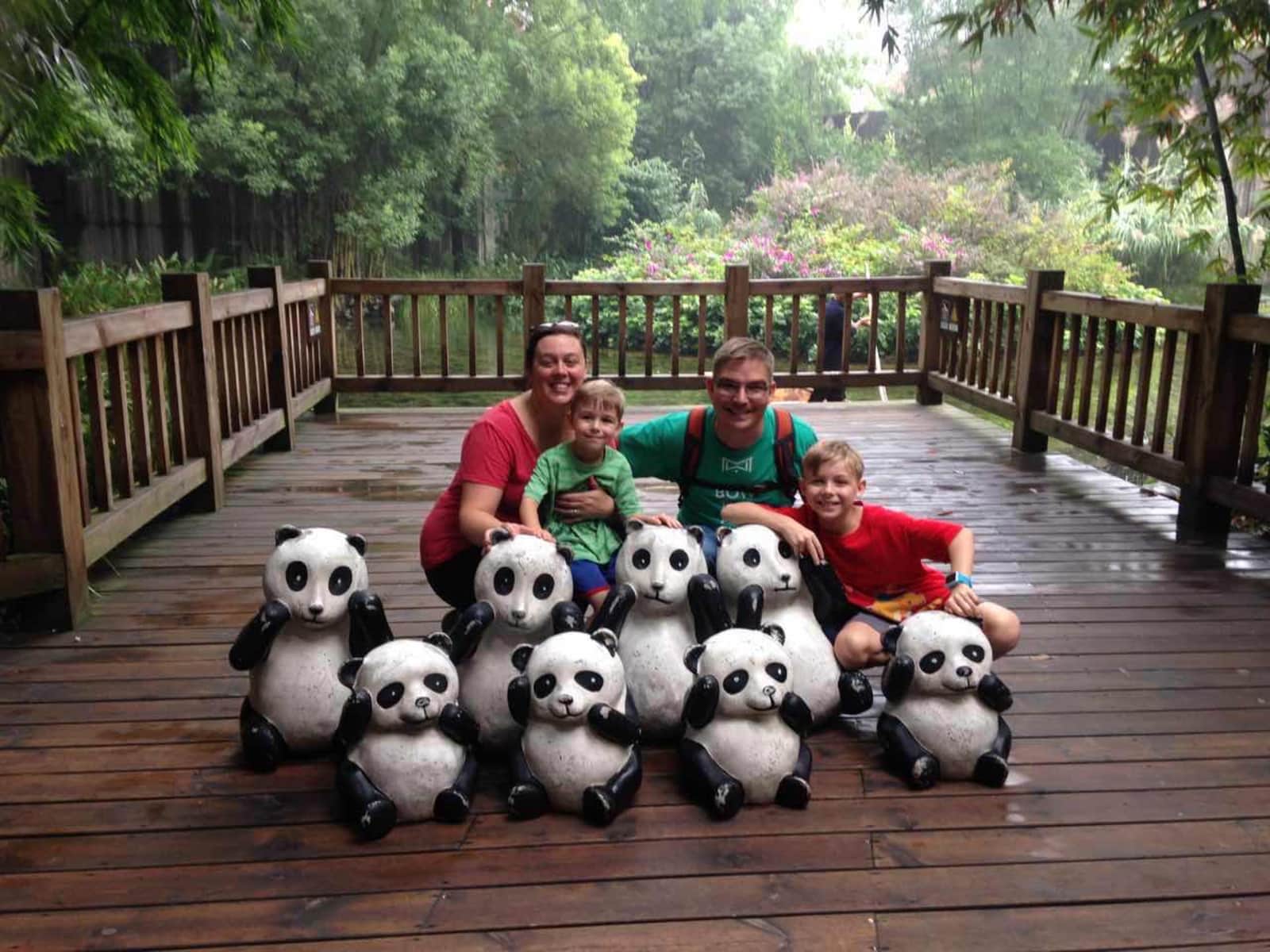 Amanda & Jonathan from Chengdu, China