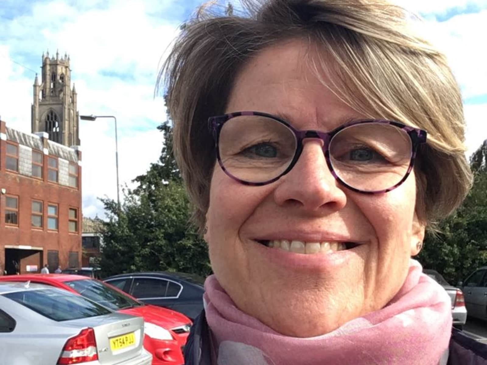 Elizabeth & John from North Creake, United Kingdom
