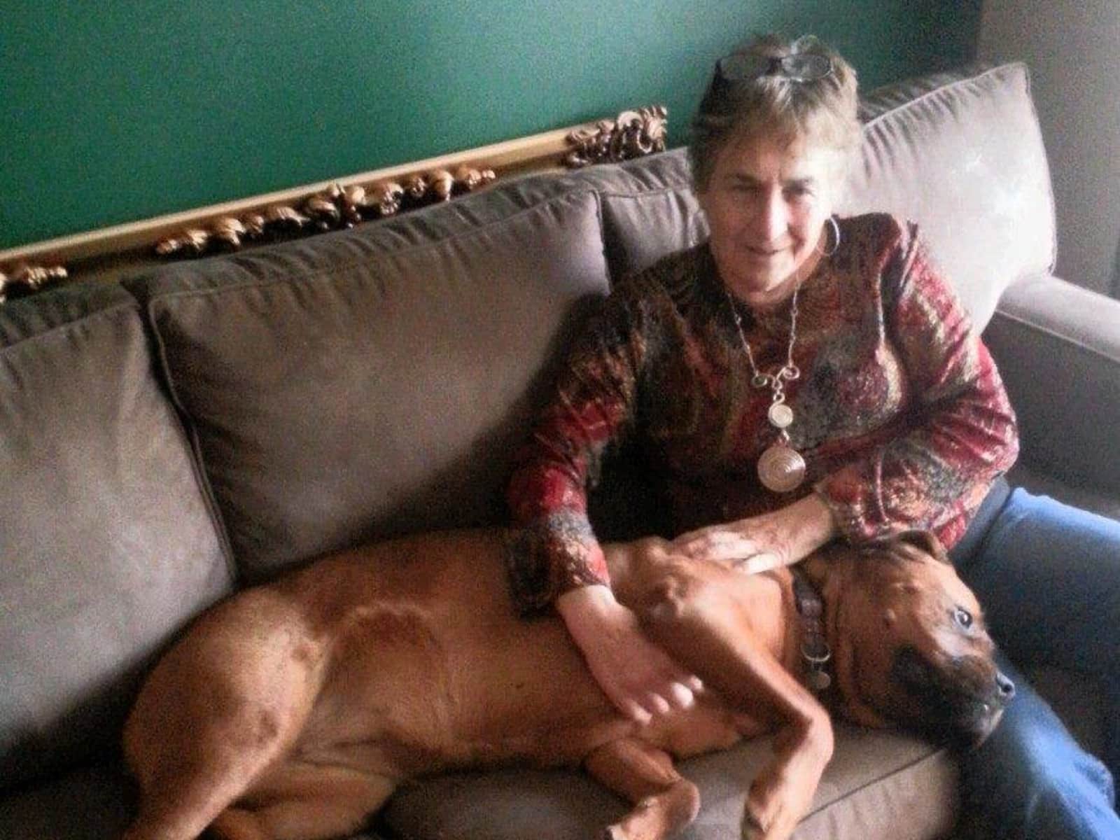 Gloria from Vancouver, British Columbia, Canada