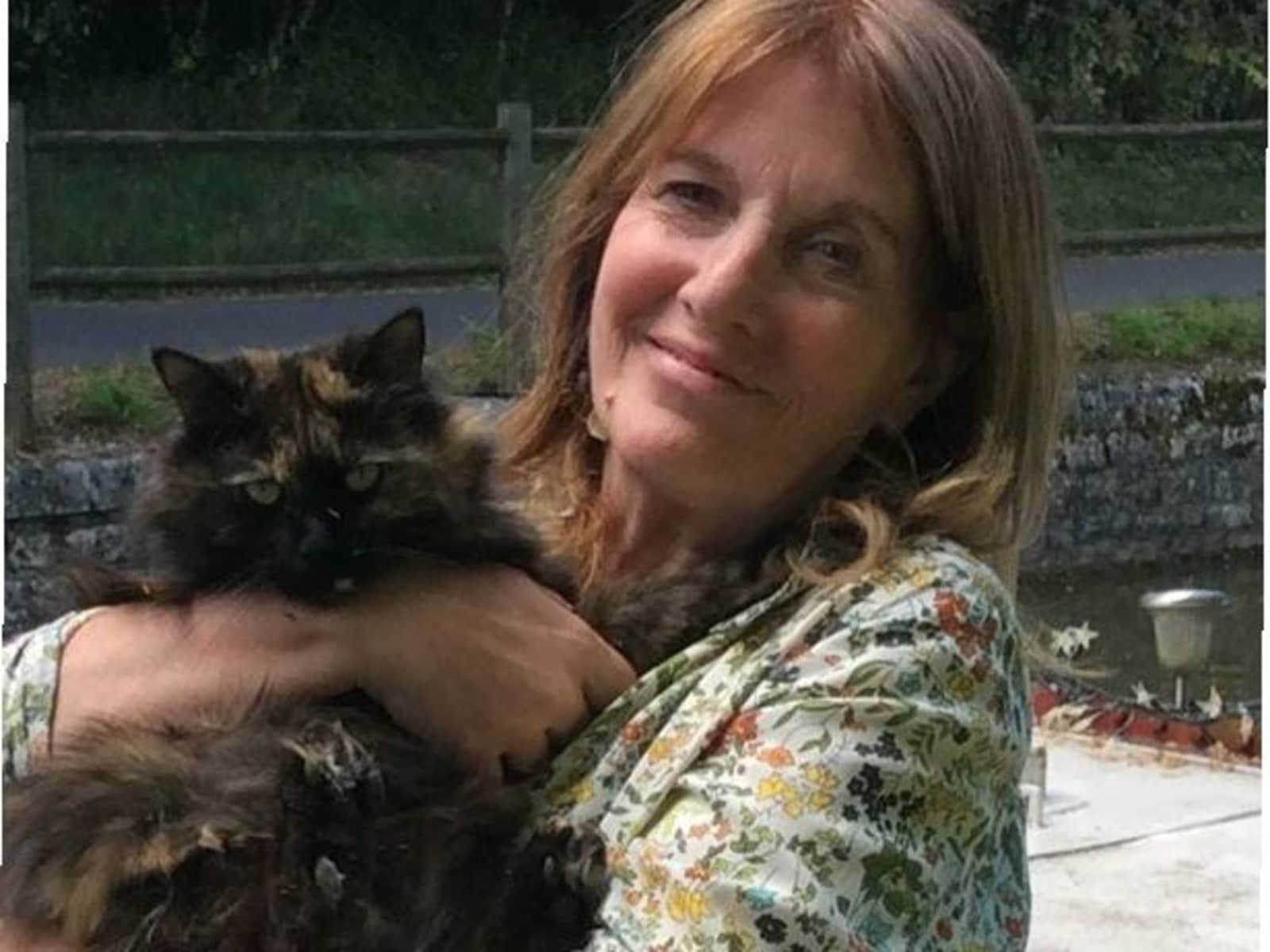 Sue from Chagny, France