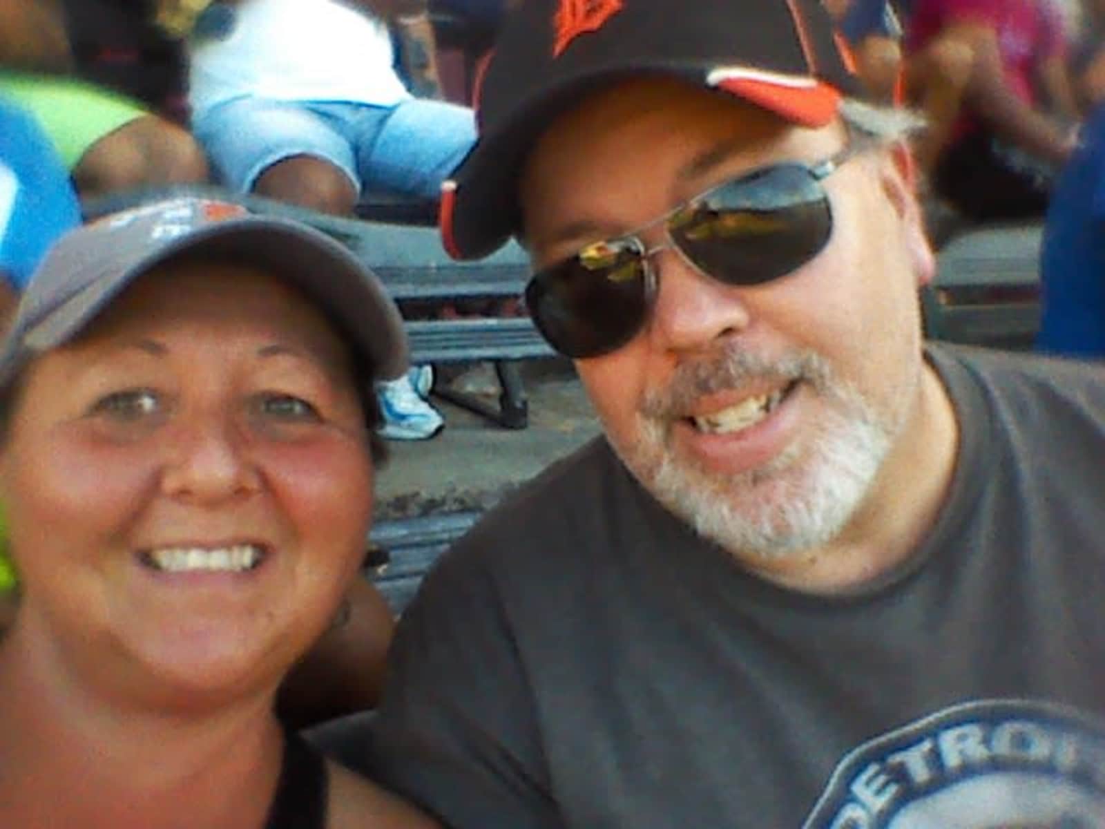 Jeff & cindy & Jeff from Kingsville, Ontario, Canada