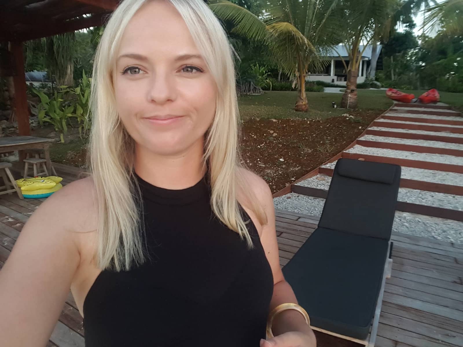 Melanie from La Rochelle, France