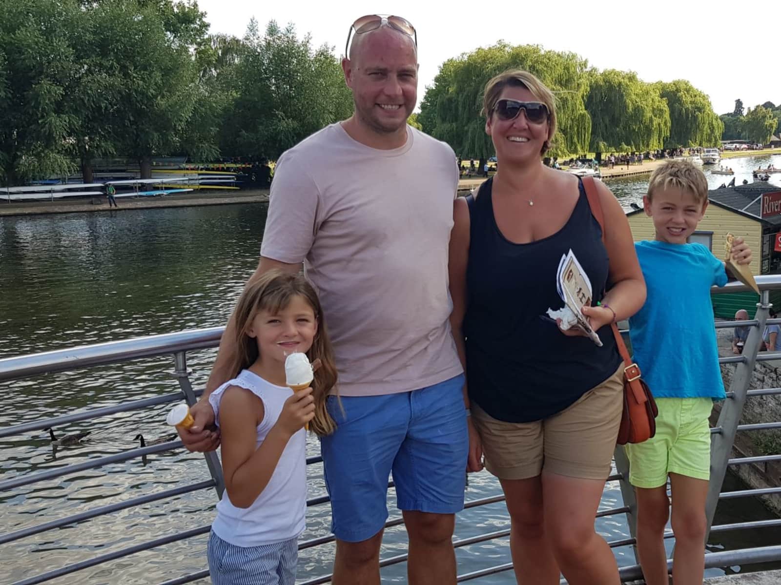 Michelle & Lee from Chelmsford, United Kingdom