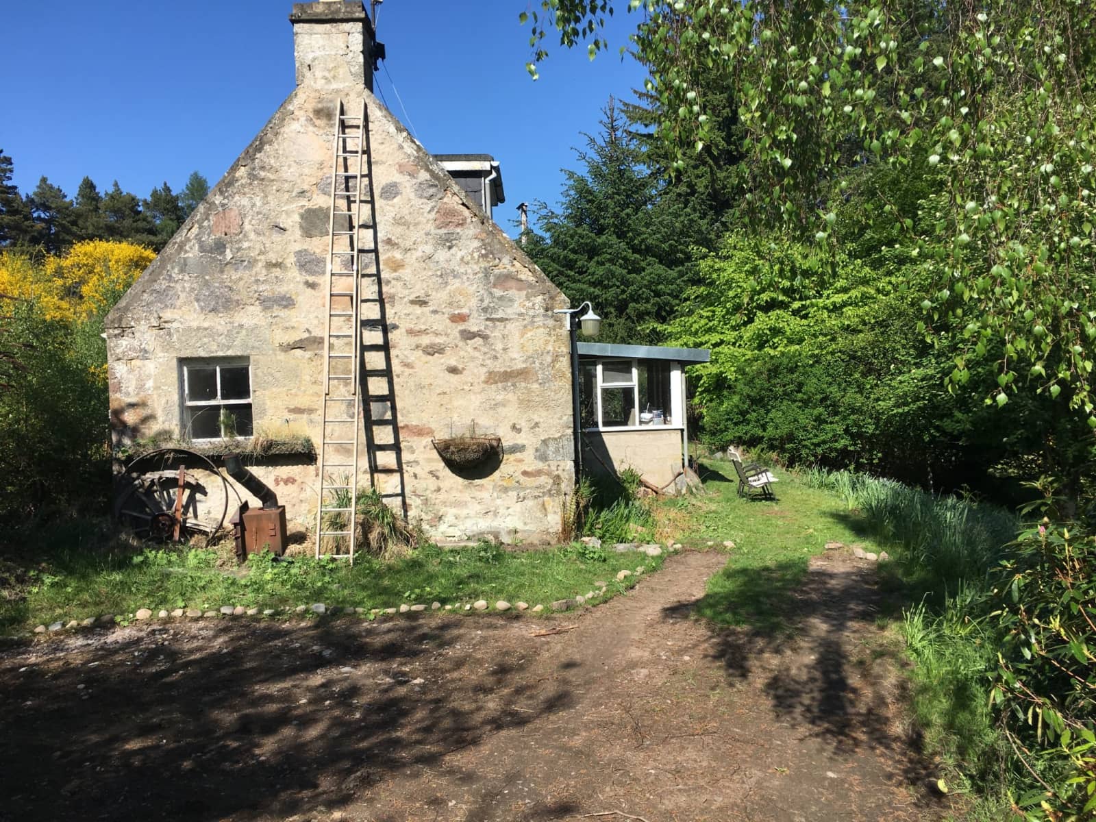 Housesitting assignment in Rafford, United Kingdom