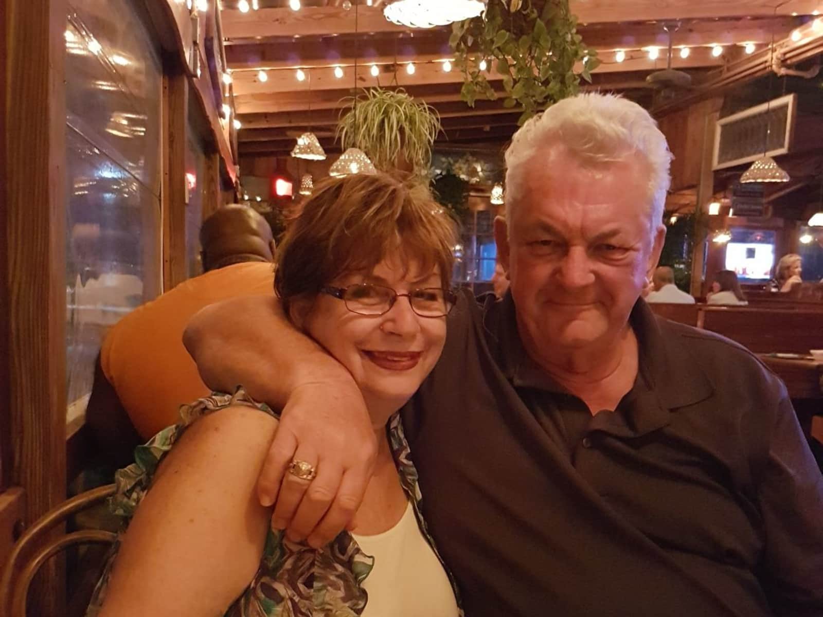 Joanne & frank & Frank from London, Ontario, Canada
